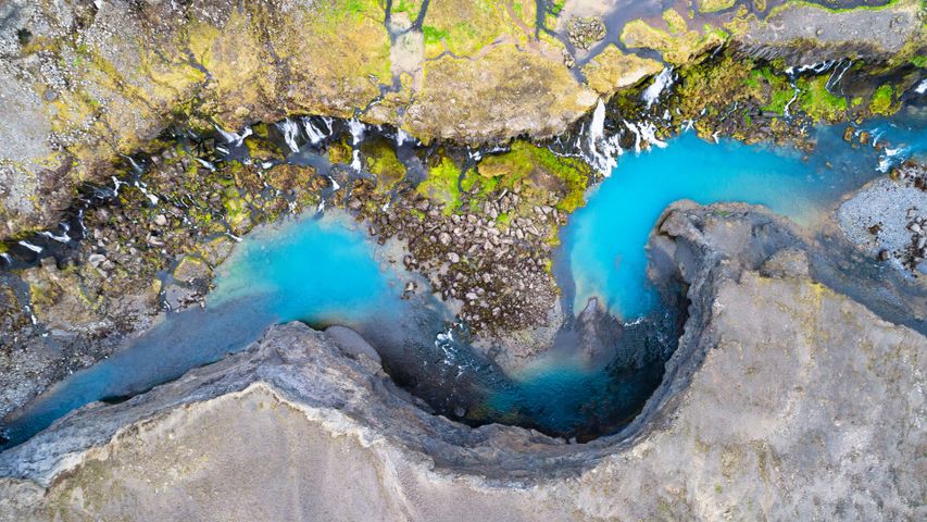 Aerial Iceland PREMIUM 4K Theme for Windows 10