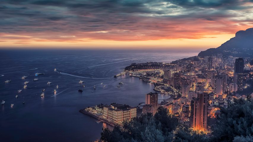 Monte Carlo au crépuscule, Monaco