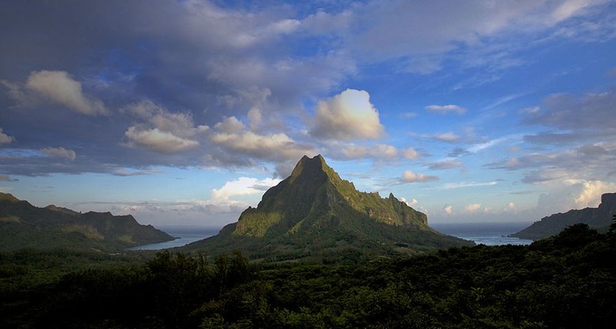 Mount Rotui in Moorea, French Polynesia