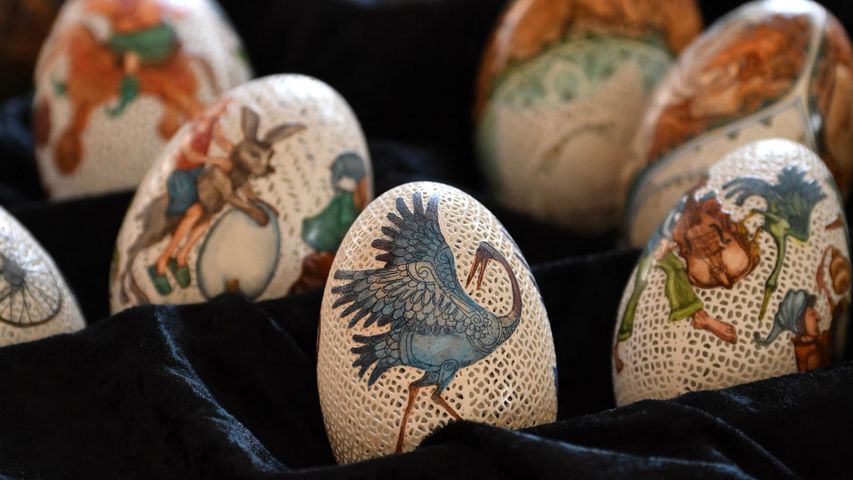 Easter eggs painted by Tünde Csuhaj, Szekszárd, Hungary