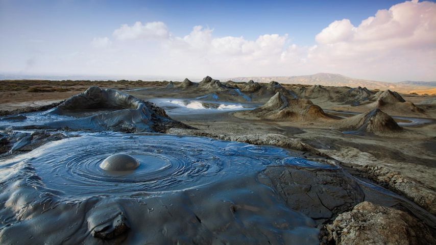 Volcans de boue dans la réserve de Gobustan, Azerbaïdjan