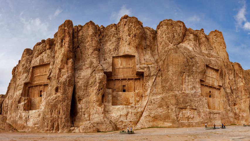 Sitio arqueológico Naqsh-e Rustam cerca de Persépolis, Irán