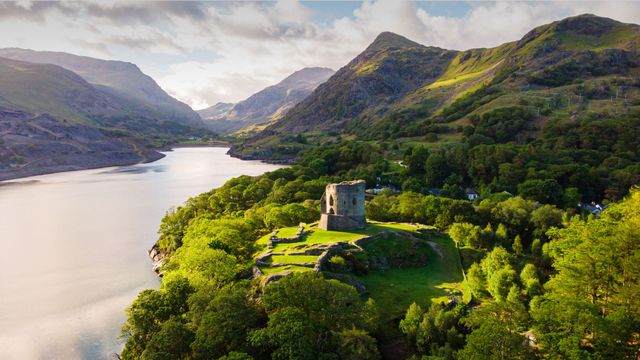 Dolbadarn Castle, Llanberis Pass, Wales