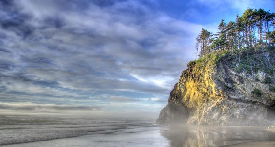 Hug Point on the Oregon coast