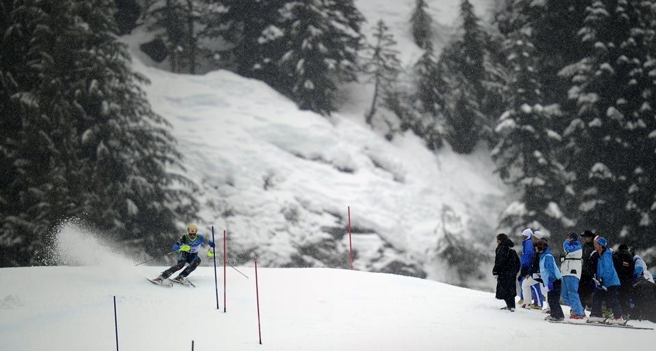 Sweden's Andre Myhrer skis under heavy snowfall during the Men's Slalom race at the Vancouver 2010 Winter Olympics on February 27, 2010 – Olivier Morin/AFP/Getty Images ©