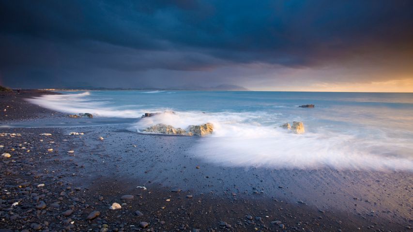 Motion in the ocean