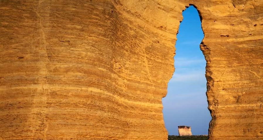 Keyhole Arch in Monument Rocks National Natural Area, Kansas