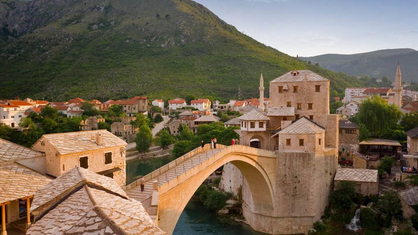 莫斯塔尔古桥，波斯尼亚和黑塞哥维那 
