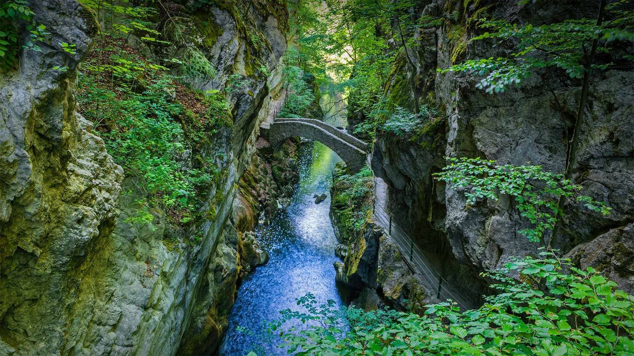 Pont du Saut du Brot dans les gorges de l’Areuse, Neuchâtel, Suisse