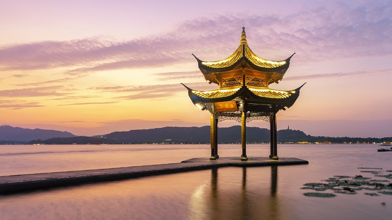 Golden Jixian Pavilion Sunset, West Lake, Hangzhou