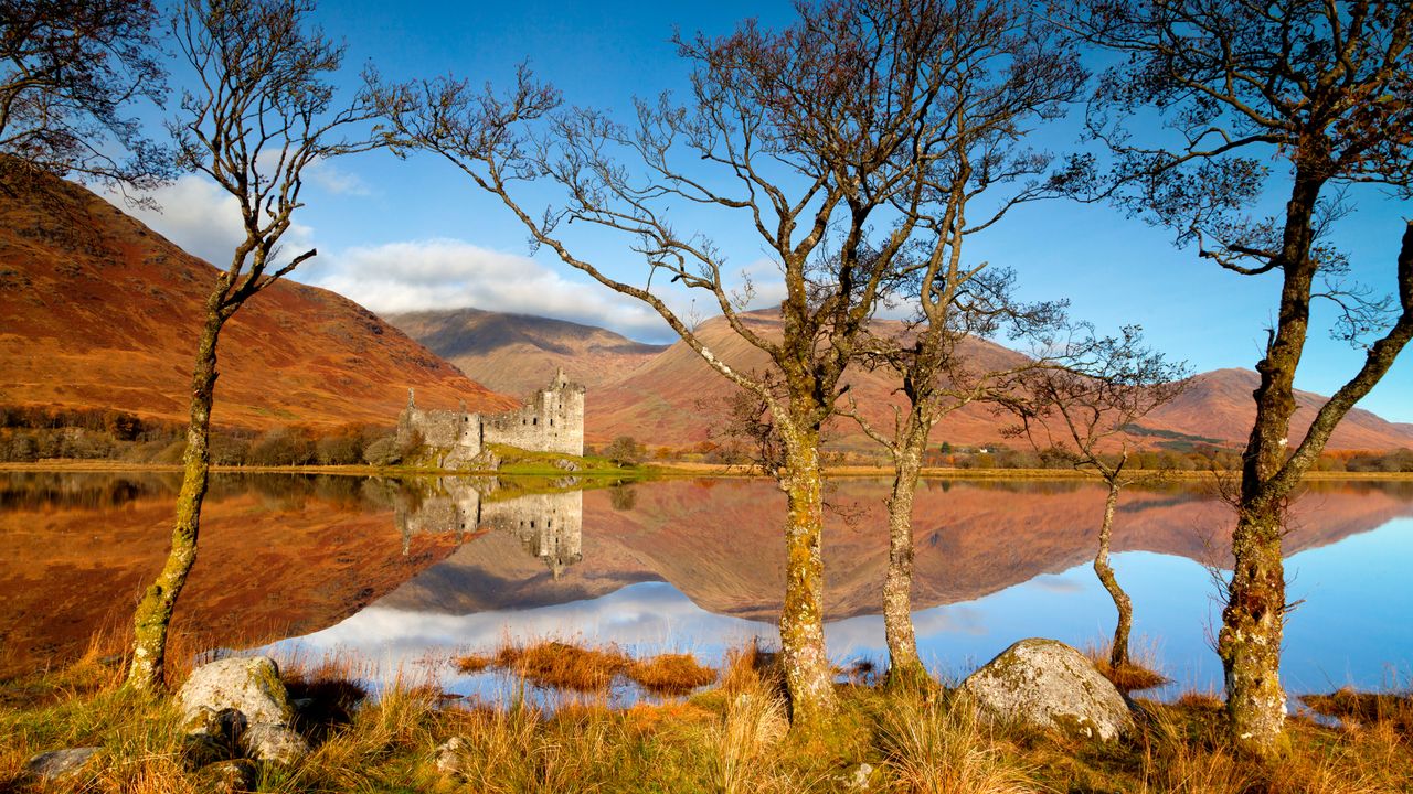Kilchurn Castle reflected in Loch Awe, Argyll and Bute, Scotland