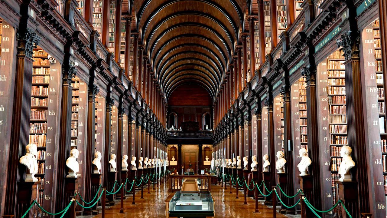 ｢トリニティ・カレッジ図書館｣アイルランド, ダブリン