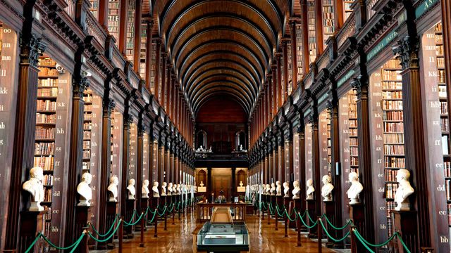 ｢トリニティ・カレッジ図書館｣アイルランド, ダブリン