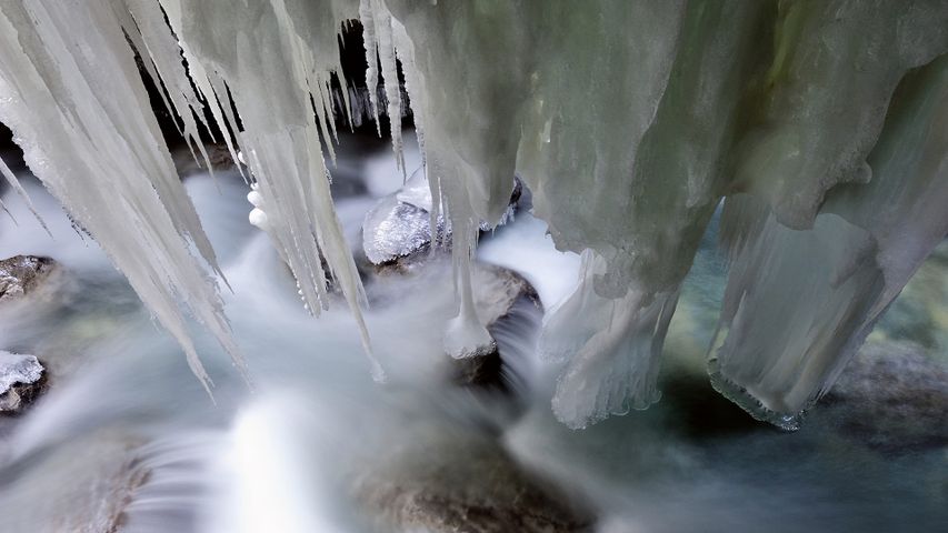 Eiszapfen in der Partnachklamm, Garmisch-Partenkirchen, Bayern, Deutschland