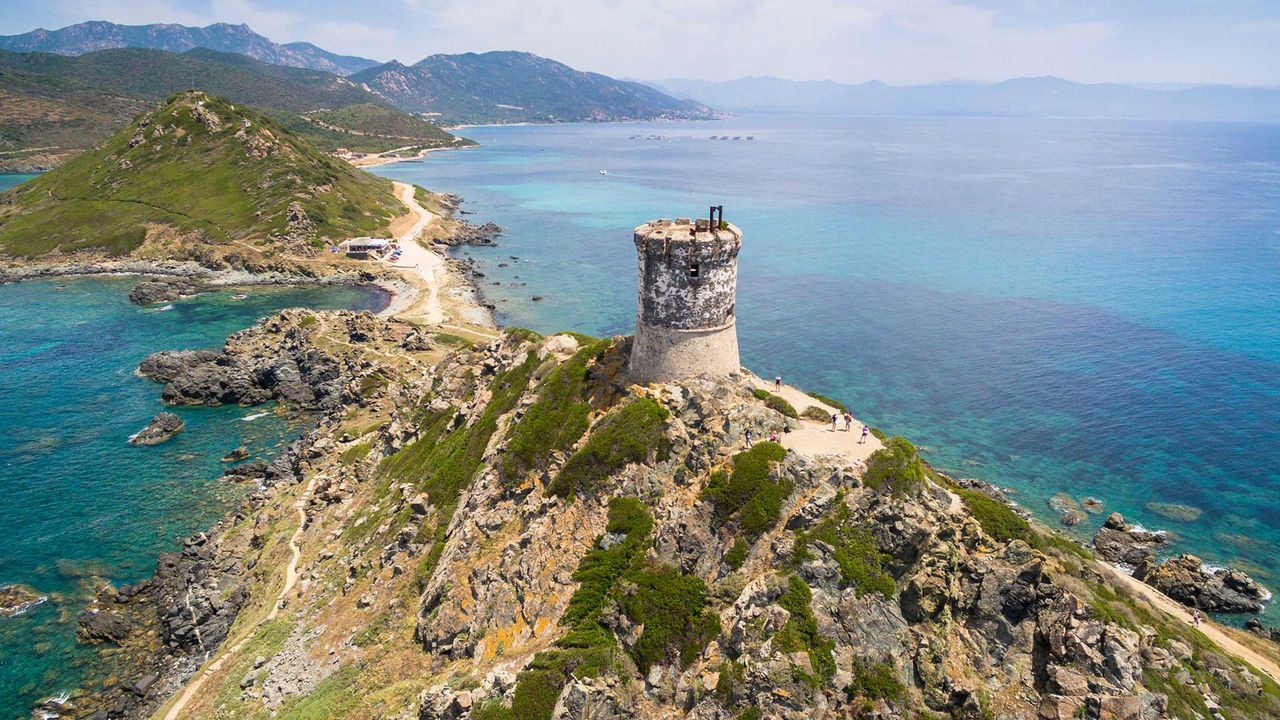Vue aérienne de l’archipel des Sanguinaires, Corse, France.