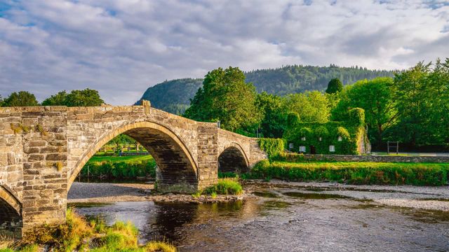 Pont Fawr and Tu Hwnt I’r Bont in Llanrwst