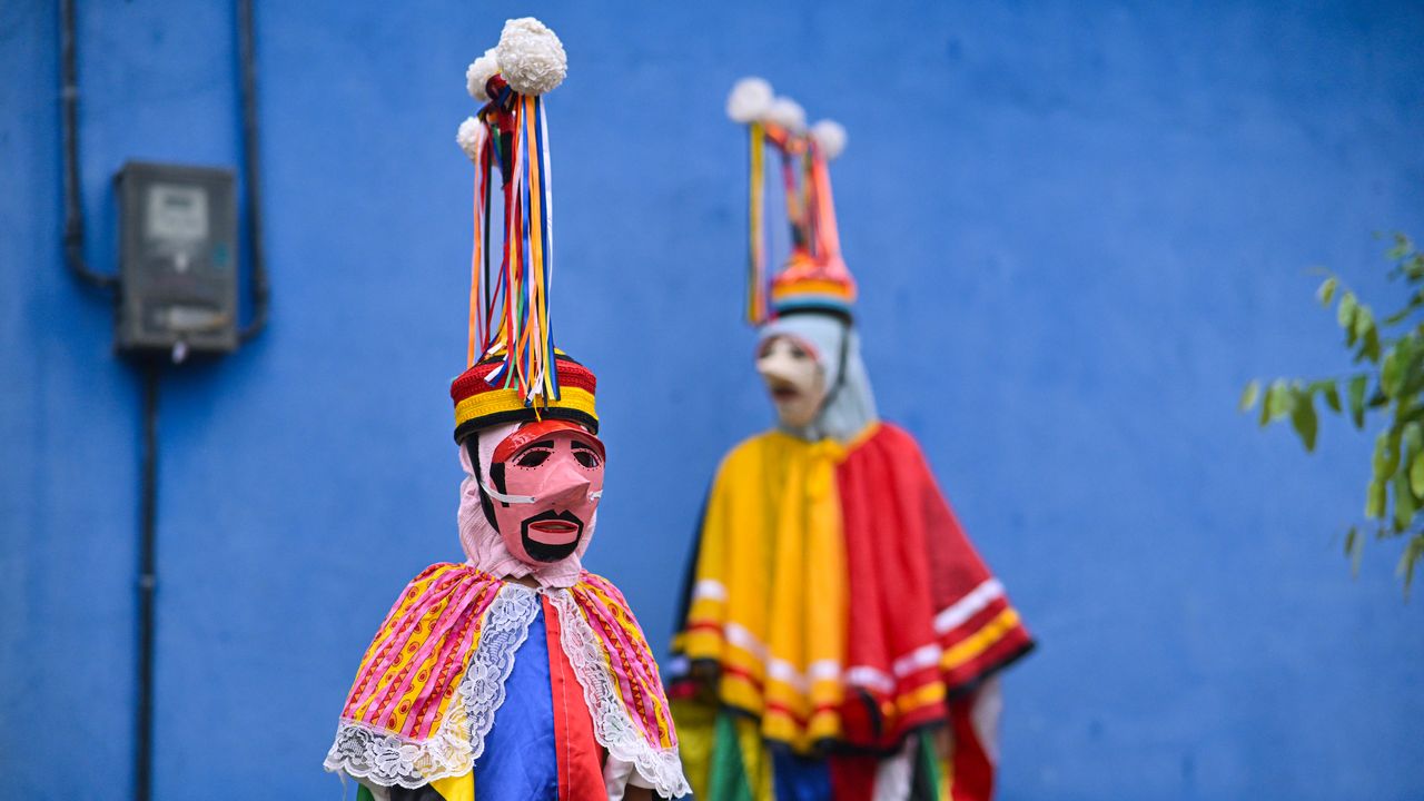 Integrantes do Bloco Boi Faceiro na celebração do bumba-meu-boi, São Caetano de Odivelas, Pará