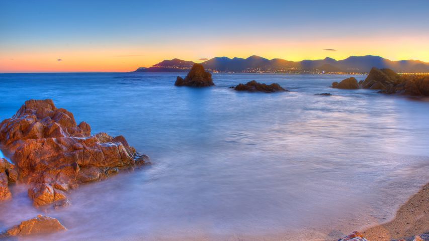 Baie de Cannes au crépuscule, Côte d'Azur
