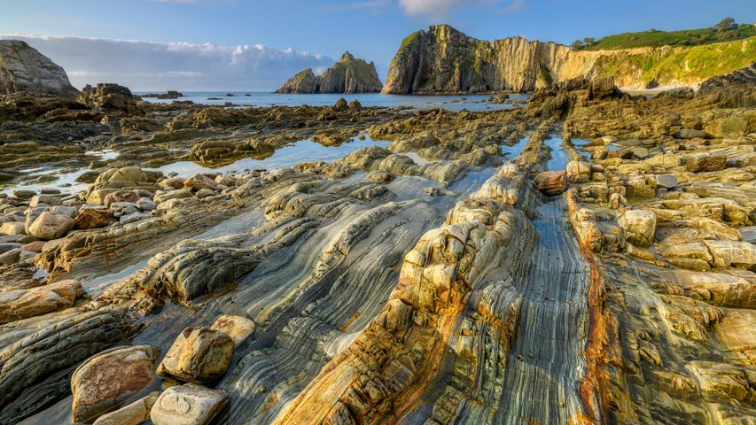 Quartzite formation, Playa del Silencio, Asturias, Spain