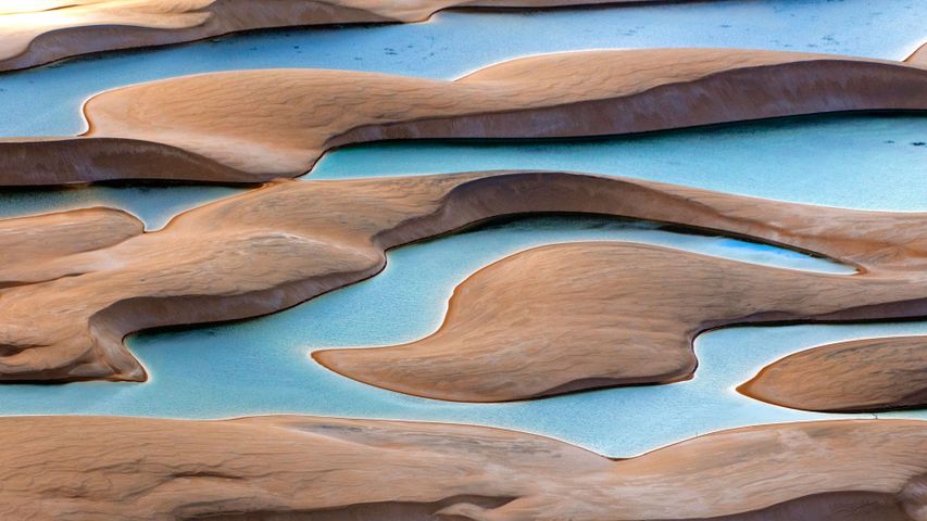 The deluged dunes
