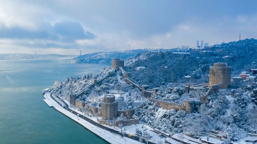博斯普鲁斯海峡的如梅利堡垒，土耳其伊斯坦布尔