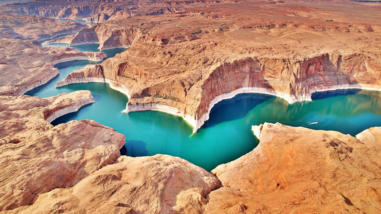 Lago Powell en el río Colorado, EE.UU.