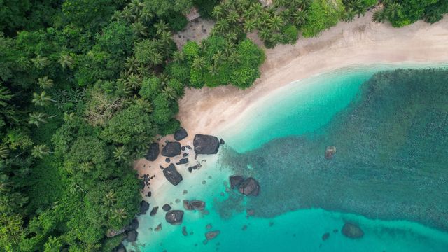 Tropical beach, Banana Beach