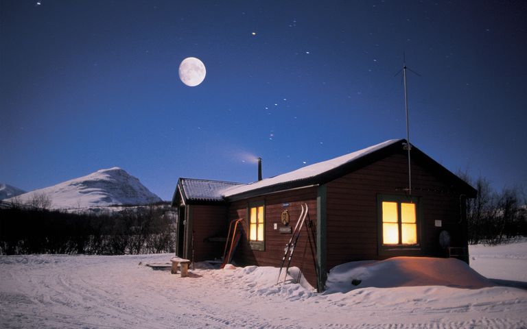 Warm Winter Nights Theme for Windows 10