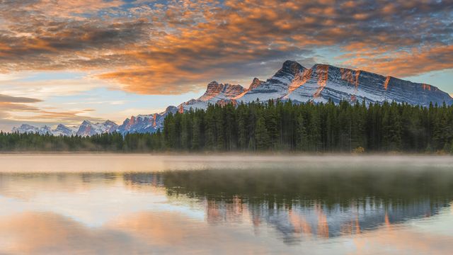 Two Jack Lake, Banff National Park, Alberta, Canada