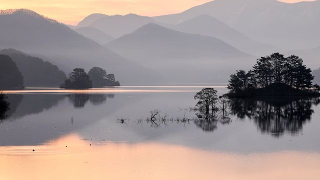 秋元湖の朝, 福島