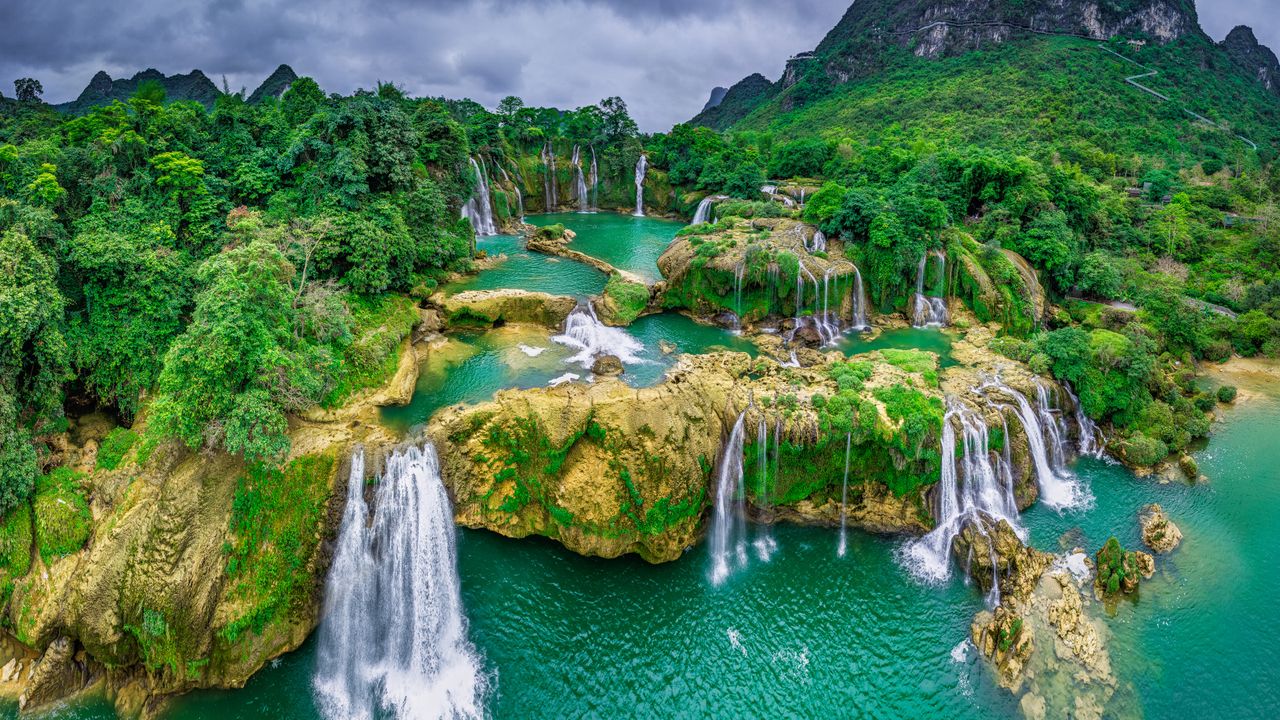 Cataratas de Bản Giốc-Detian no Rio Quây Sơn, Vietnã