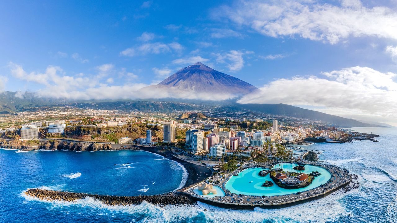Vista aérea del Puerto de la Cruz, Tenerife