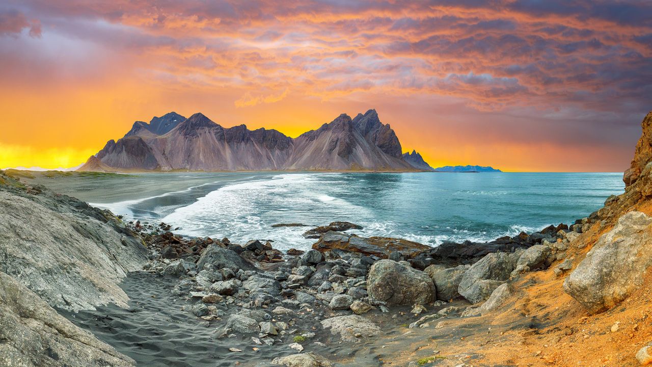 Sunset at Stokksnes