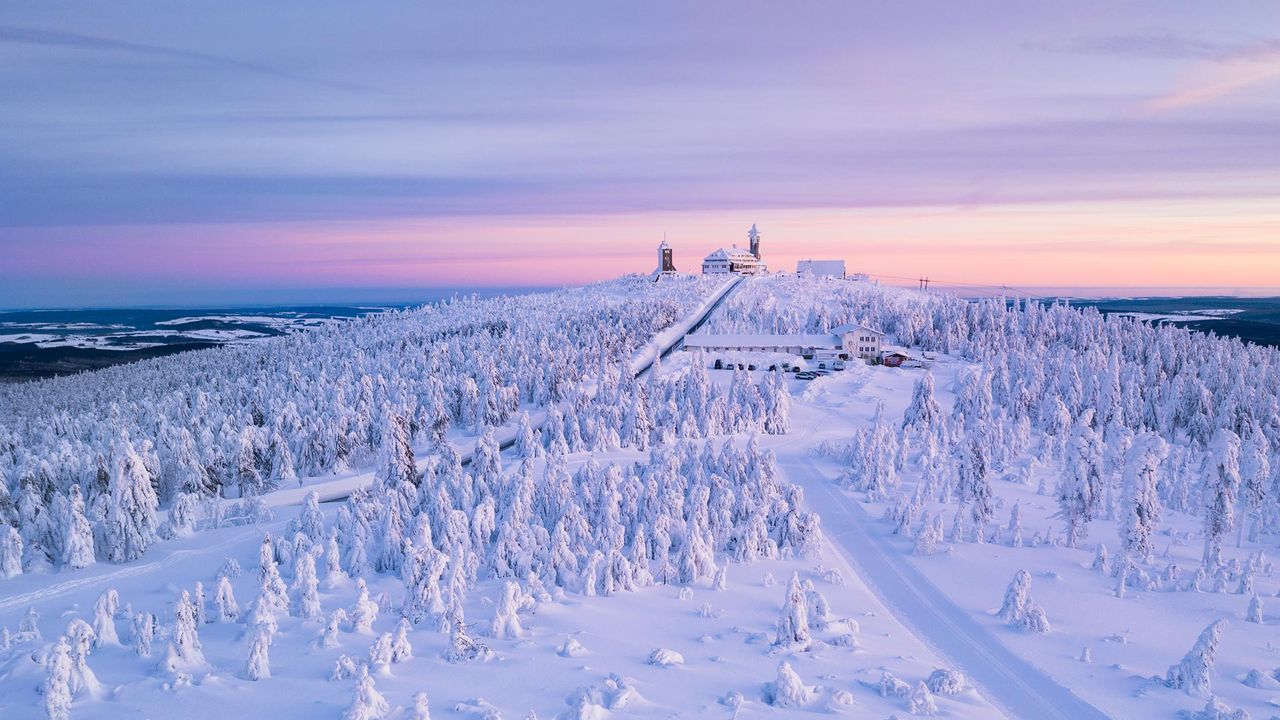 Weather Station and Fichtelberghaus Hotel on Fichtelberg Mountain (1214m), Oberwiesenthal, Ore Mountains, Erzgebirge, Saxony, Germany