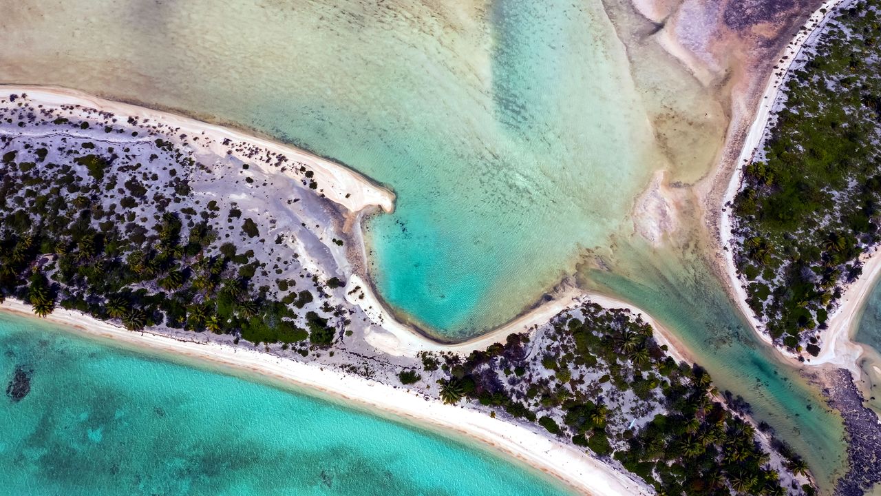 An atoll from above