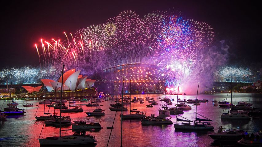 Fuegos artificiales de Nochevieja, Sydney Harbour Bridge en Sídney, Australia