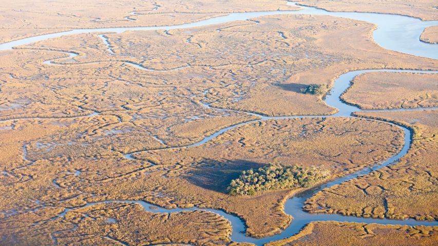 River Delta PREMIUM 4K Theme for Windows 10