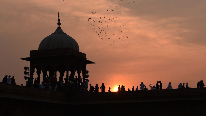 Muslims gather to offer prayers during Eid al-Fitr at Jama Masjid in New Delhi