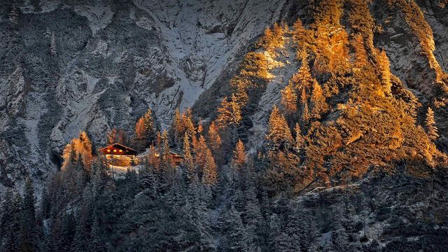 Mittenwalder Hütte in the Bavarian Alps of Germany