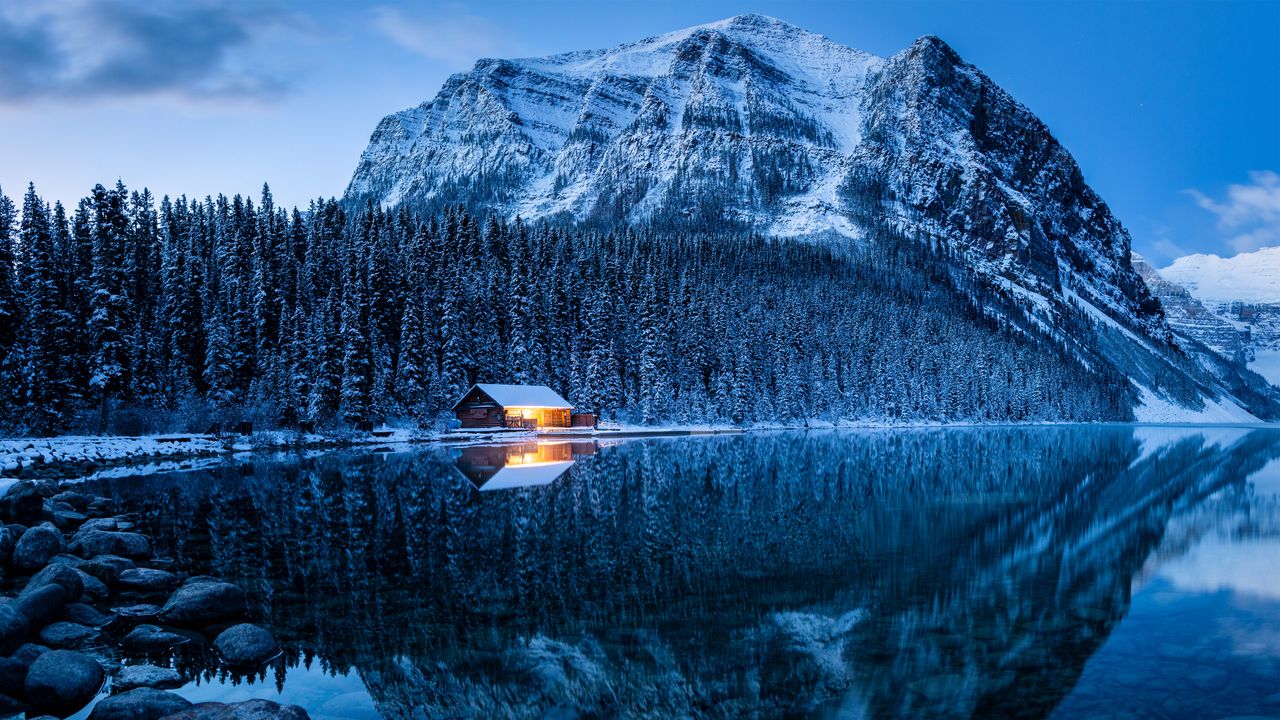 油彩画　『Canada Lake Louise』 LAKE LOUISE Print | Landscape Canvas, Alberta Print
