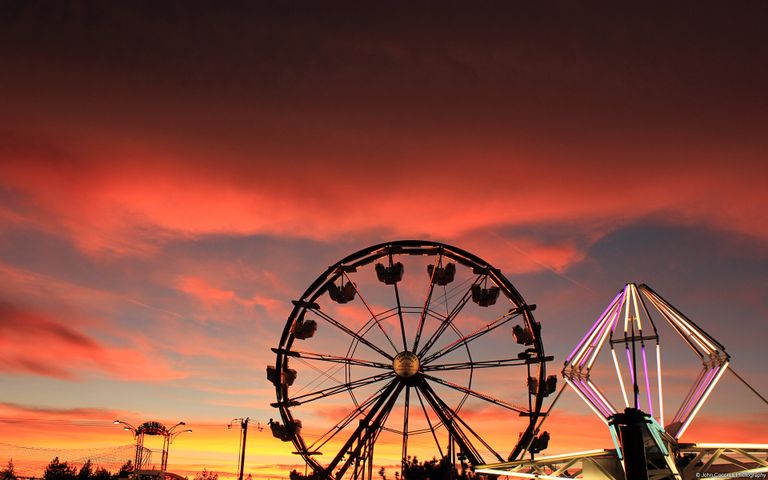 Community Showcase Dramatic Skies 2 Windows Theme