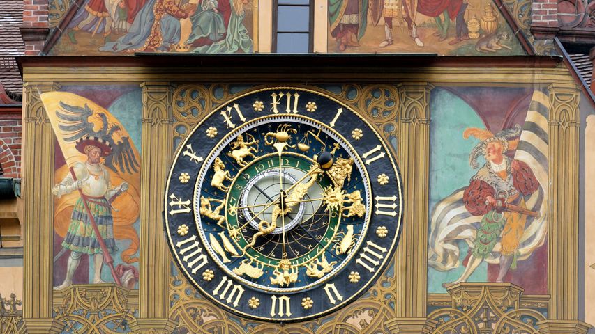 Rathaus Ulm, Astronomische Uhr aus dem 16. Jahrhundert, Ulm, Baden-Württemberg