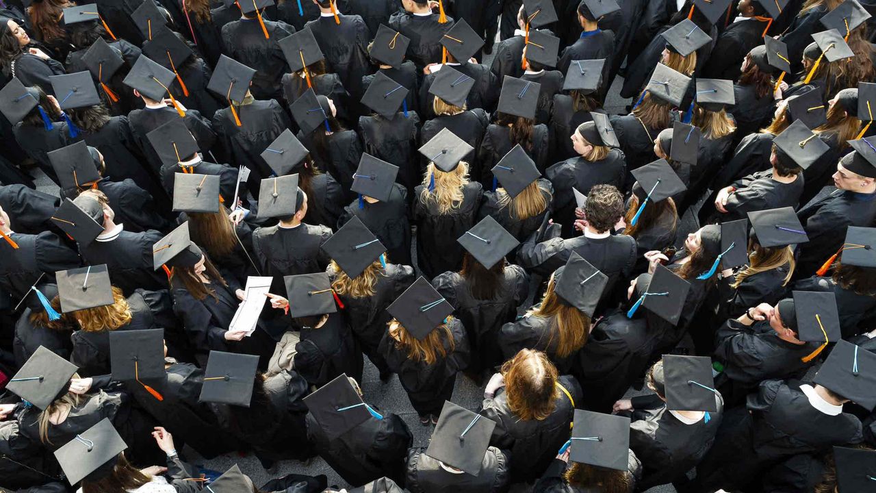 Cérémonie de remise des diplômes à l’américaine, Troyes